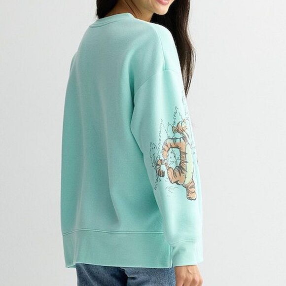 NWT Women’s Trevco Disney’s Winnie the Pooh Run Thru Pullover Sweatshirt -Medium - Picture 3 of 4
